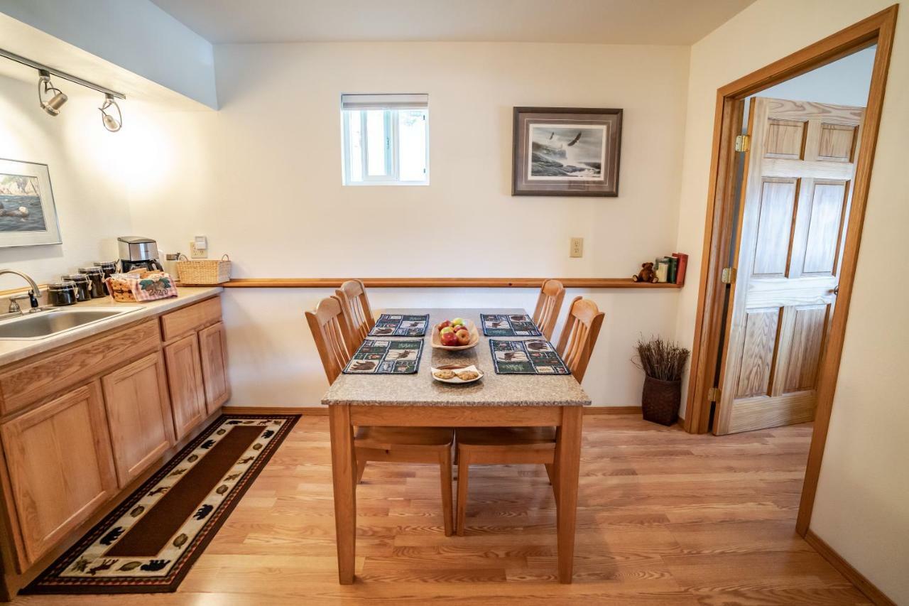 סוארד Bears Den Alaska Lodging מראה חיצוני תמונה